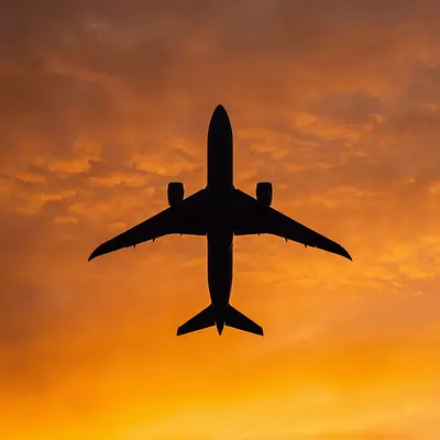 Why Flights to Asia Are So Expensive: The Persian Gulf Hub Collapse